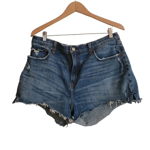 Abercrombie & Fitch Pants - Abercrombie & Fitch Women's Curve Love High Rise Distressed Mom Jean Shorts 18